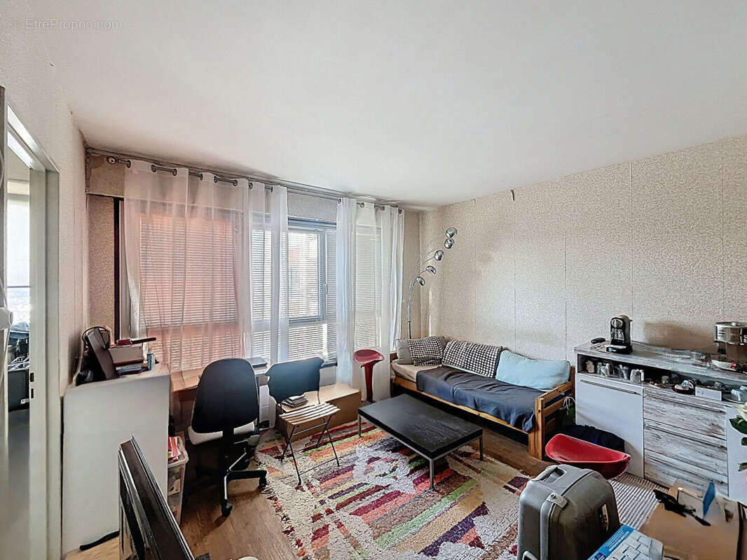 Appartement à ISSY-LES-MOULINEAUX