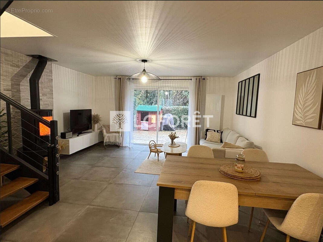 Maison à PONTAULT-COMBAULT