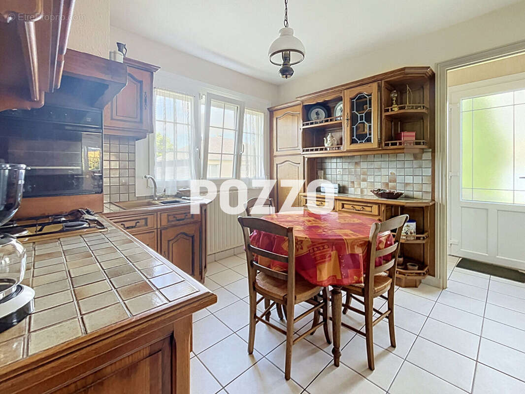 A vendre pavillon de 4 pieces sur sous-sol avec vie de plain pied a tinchebray (61800) - photo 5