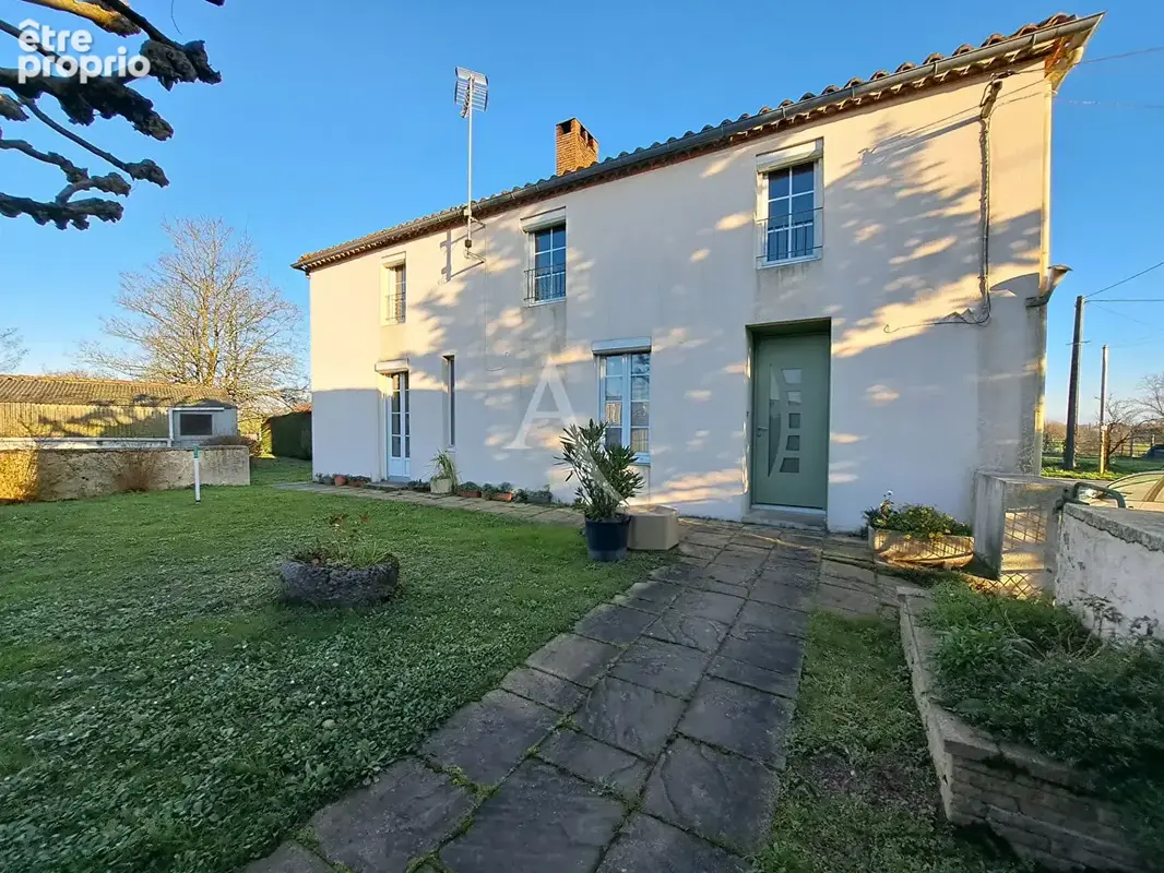 Maison à MOUCHAMPS