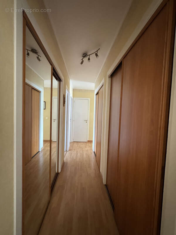 Appartement Type 5 secteur Renoir - photo 6