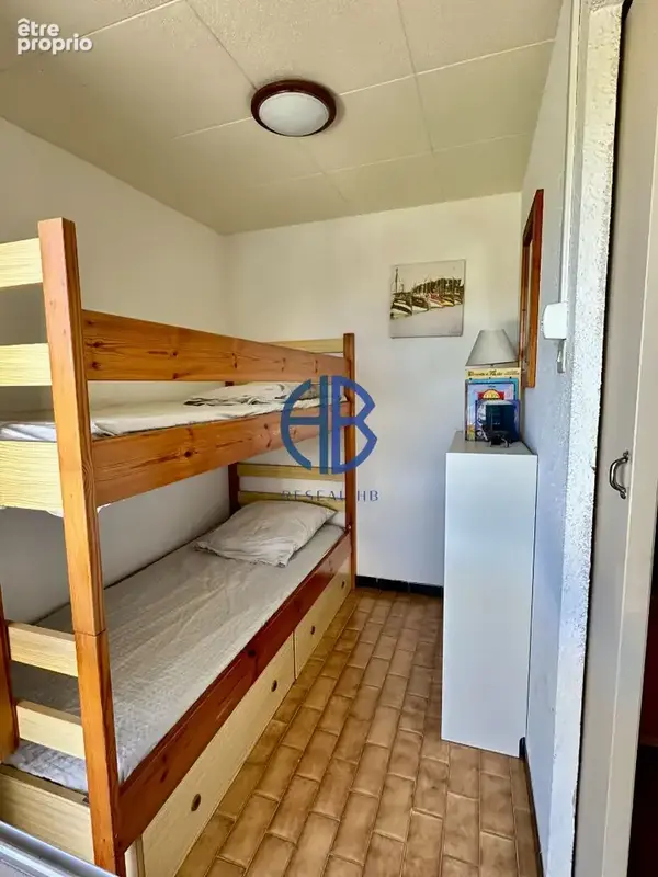 Spacieux T2 + cabine et cellier - Secteur Falaises - photo 7