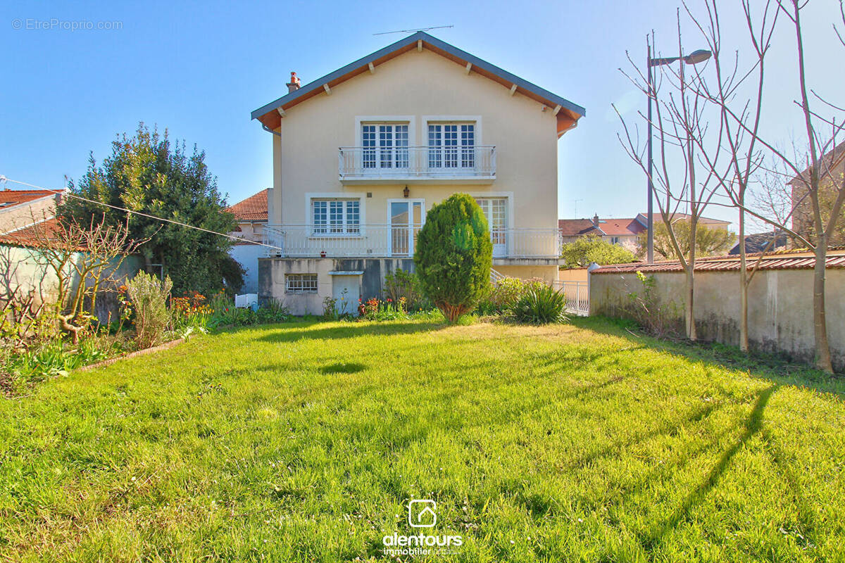 Maison à LANEUVEVILLE-DEVANT-NANCY