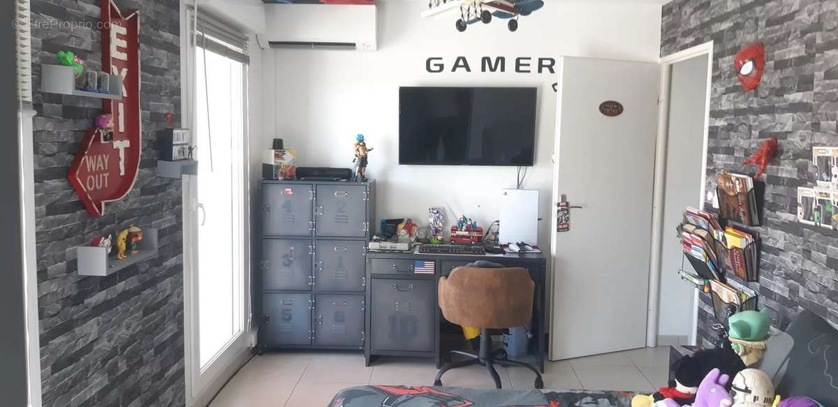 Appartement à MARSEILLE-3E