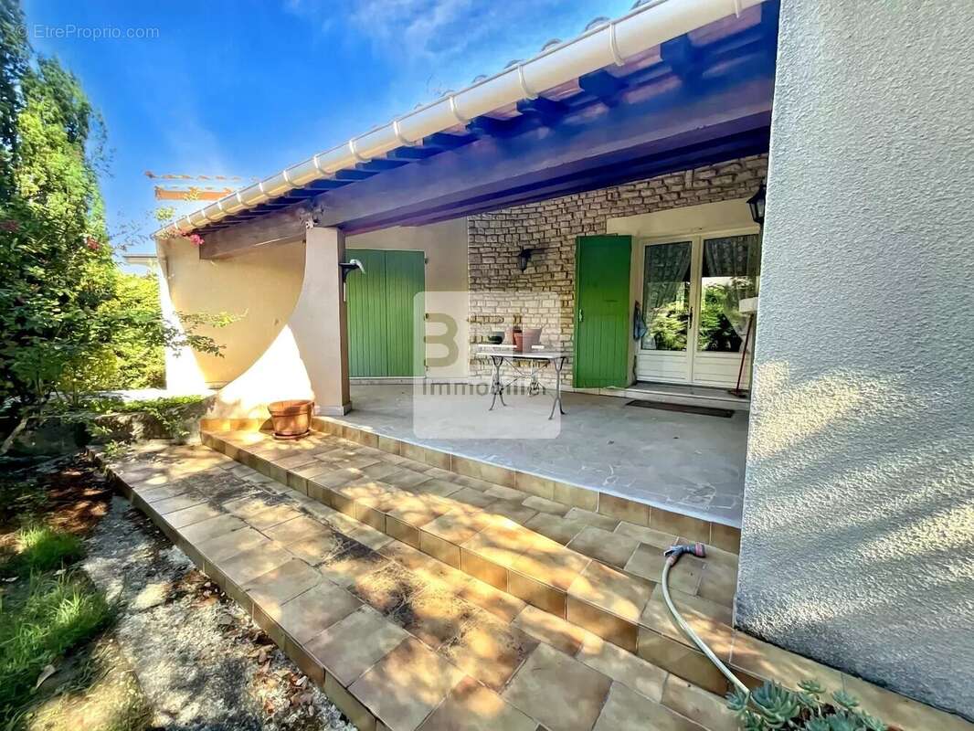 Maison à BAGNOLS-SUR-CEZE