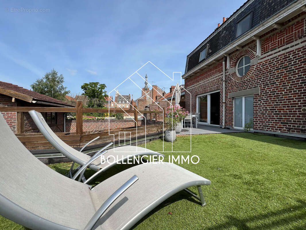 Bien d'exception - Hyper-centre de Bailleul - photo 9