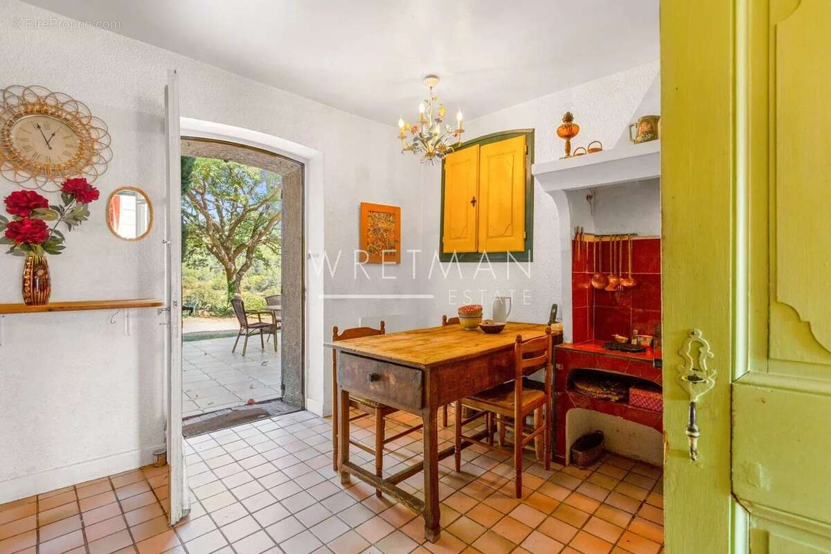 Maison à LE CANNET-DES-MAURES