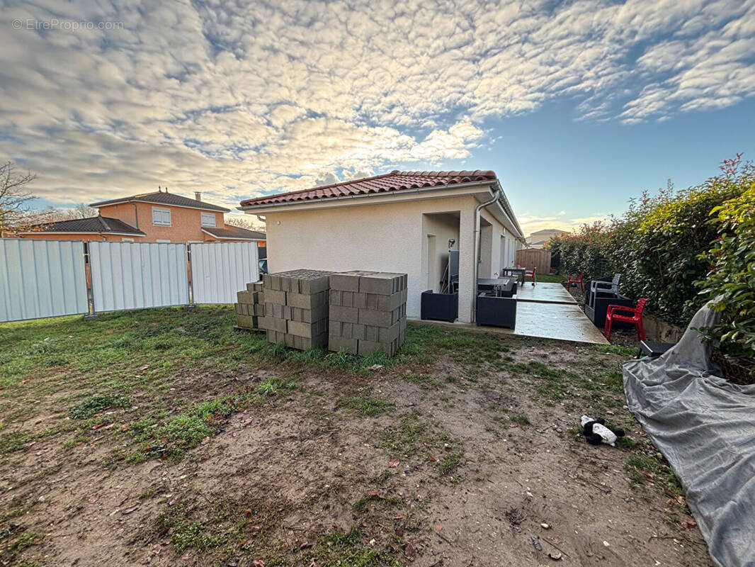 Maison à SAINT-MAURICE-DE-GOURDANS