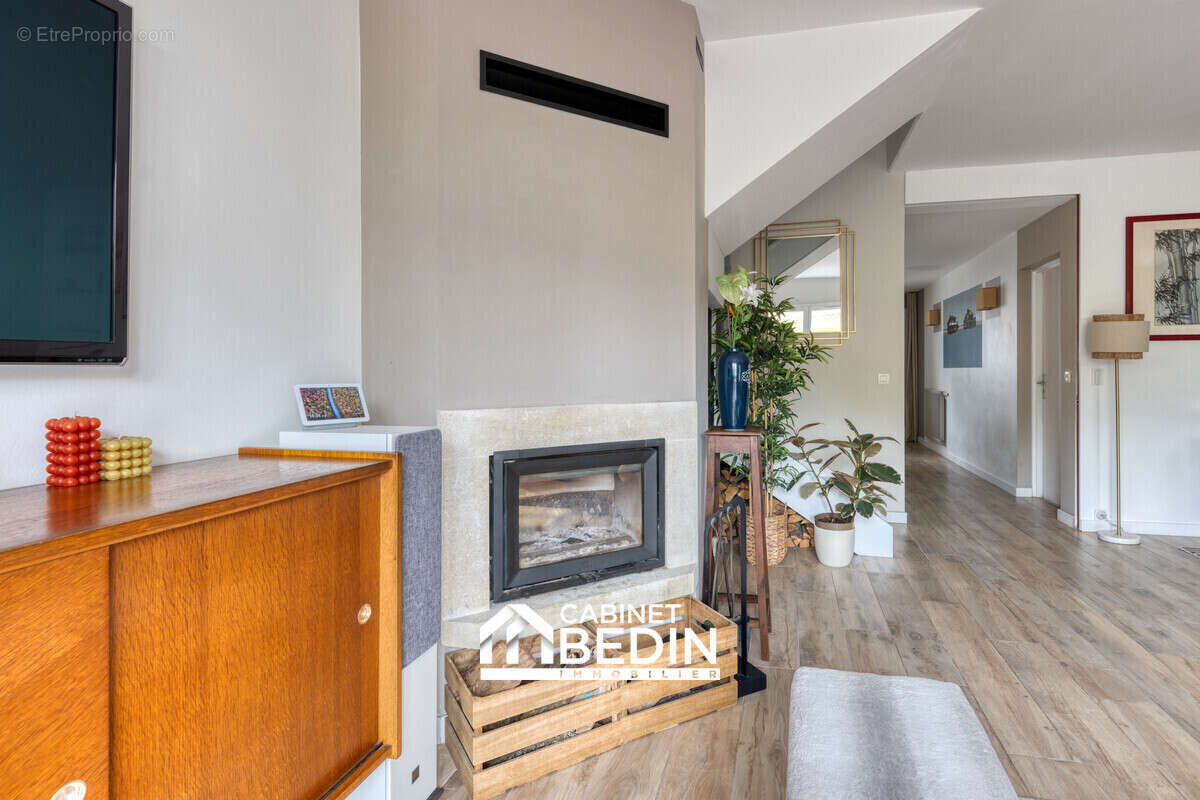 Maison 122 m² à Pessac  - photo 4