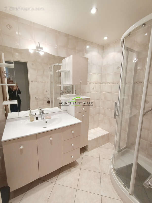 Appartement à MANDELIEU-LA-NAPOULE