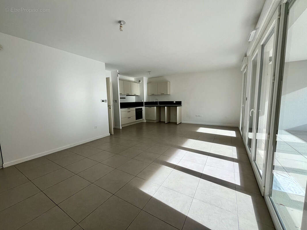 Appartement à SAINT-JEAN-DE-VEDAS