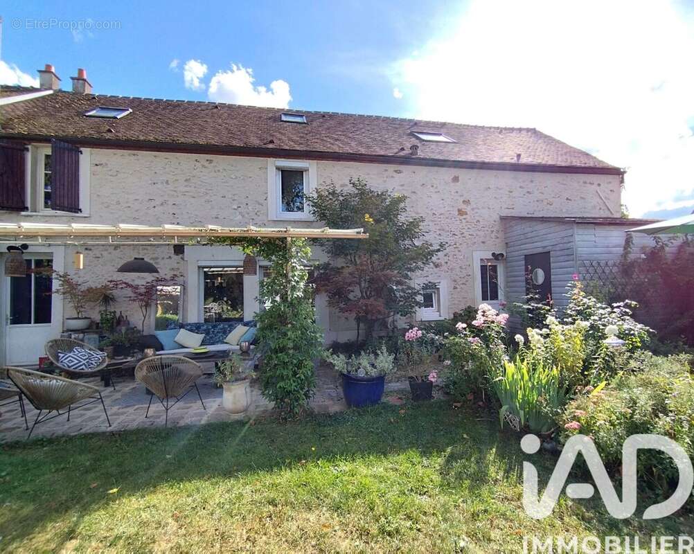 Photo 2 - Maison à FONTENAY-TRESIGNY