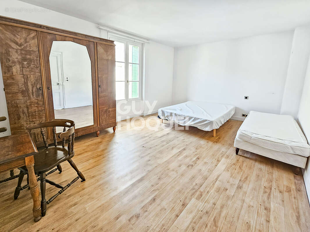 Maison à CHAUMES-EN-BRIE