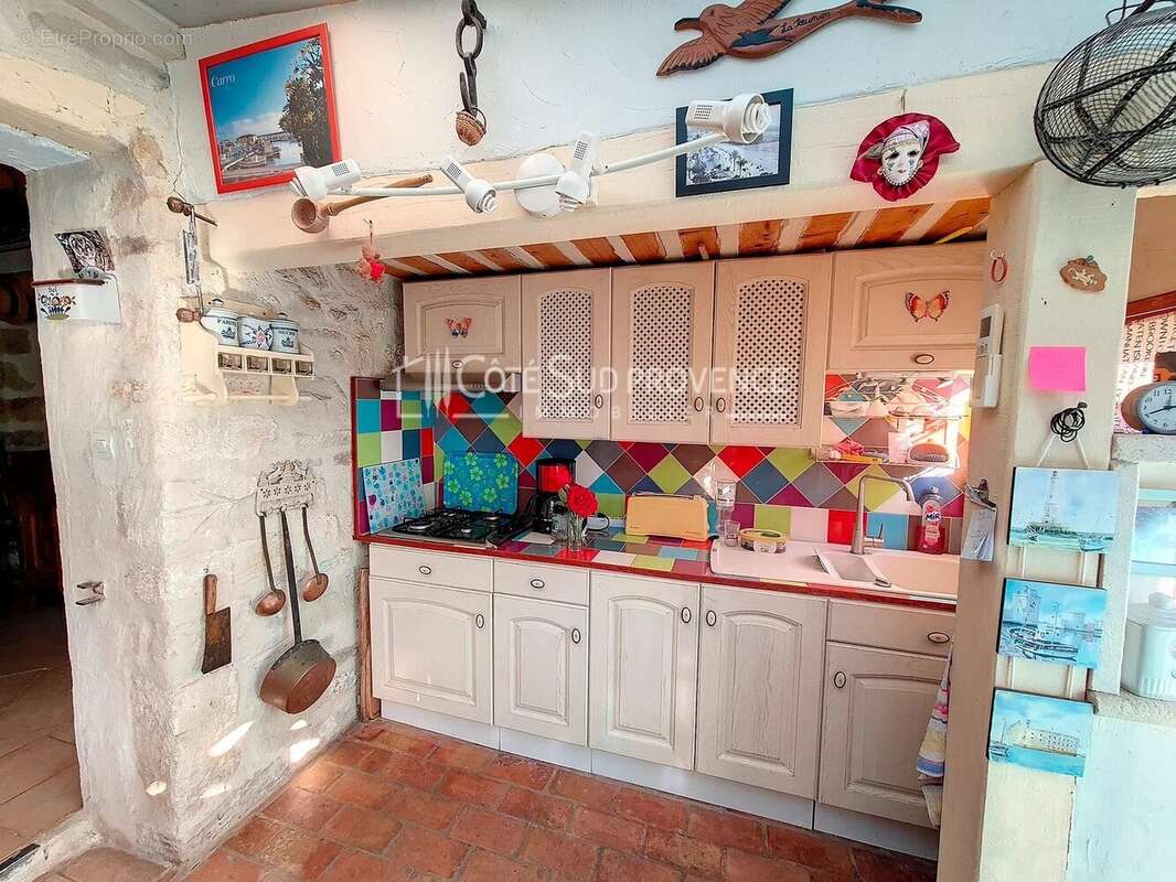 Maison à LE PONTET