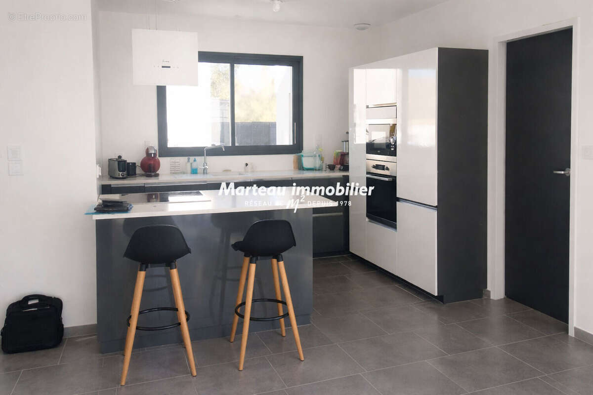 Maison à MONCE-EN-BELIN