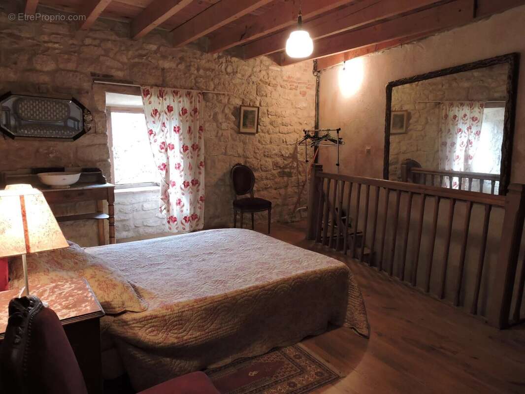 Maison à SAINTE-CROIX