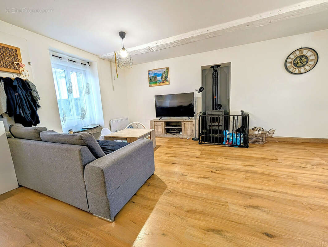 Maison à COMBLESSAC