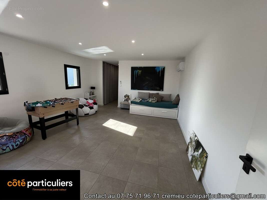 Commerce à CHAVANOZ