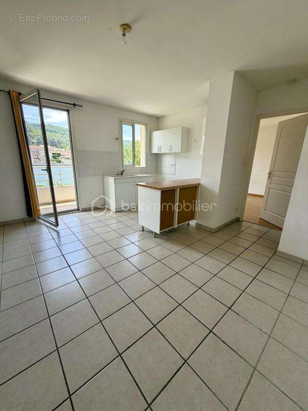 Appartement à SARRAS