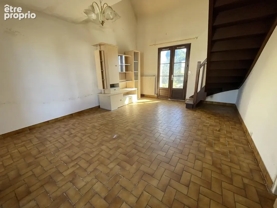 SAINT-LYPHARD   Maison 2 chambres avec terrain de 560 m2 et dépendance - photo 3