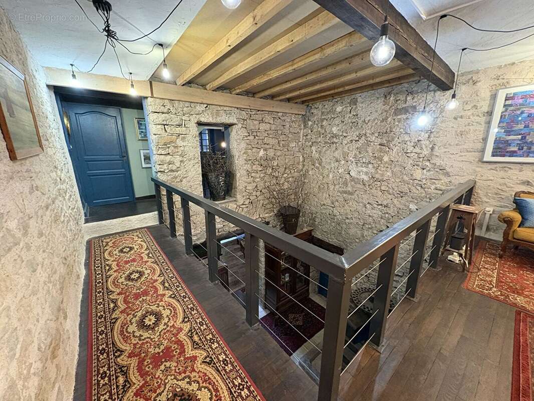 Maison à ANTUGNAC