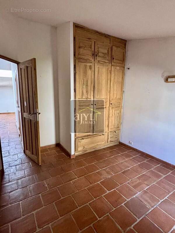 Appartement à CHARLEVAL