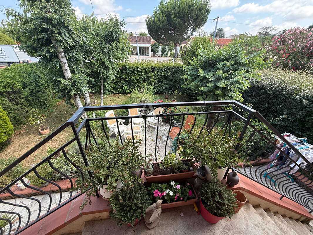 Saint Juery , Belle maison de 234 M² - photo 5