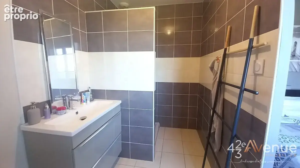 Maison 103 m² à La Ricamarie  - photo 9