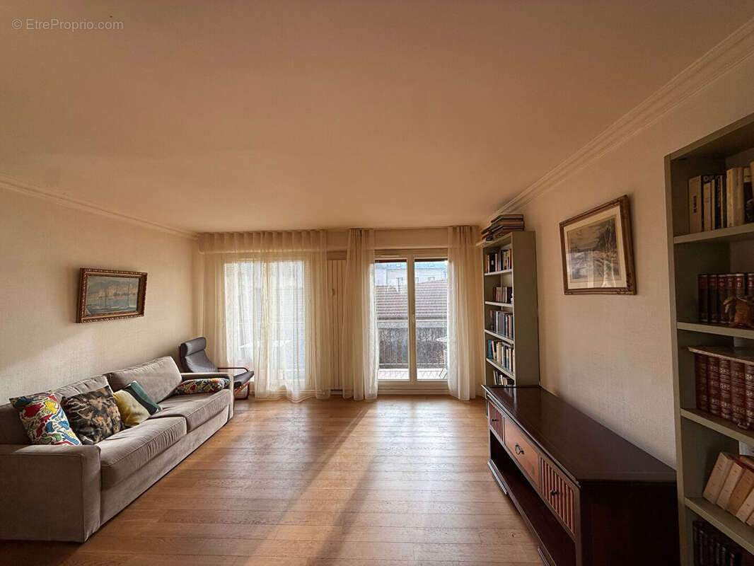 Appartement à MAISONS-LAFFITTE