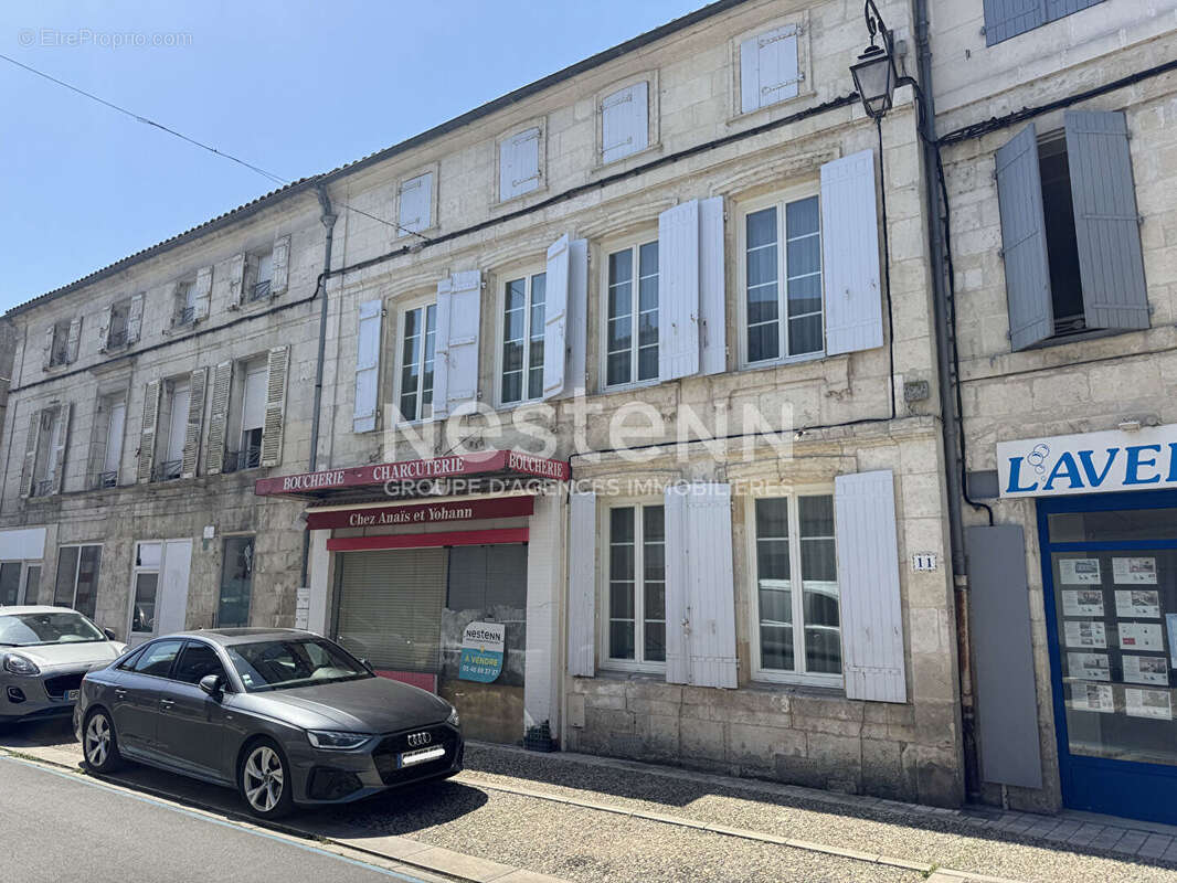 Maison à TONNAY-CHARENTE