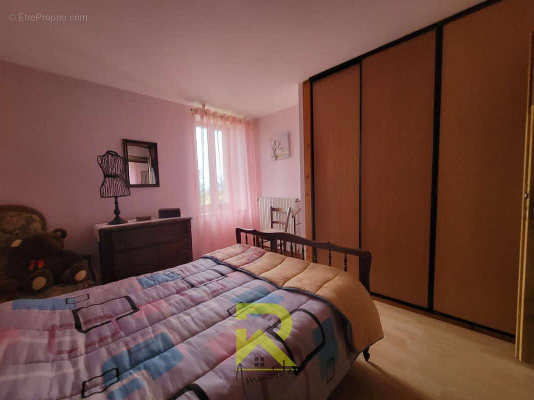 Maison à MEZERVILLE