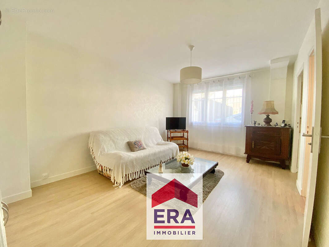 Maison à SARTROUVILLE