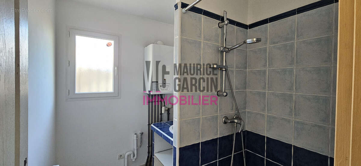 Appartement à L'ISLE-SUR-LA-SORGUE