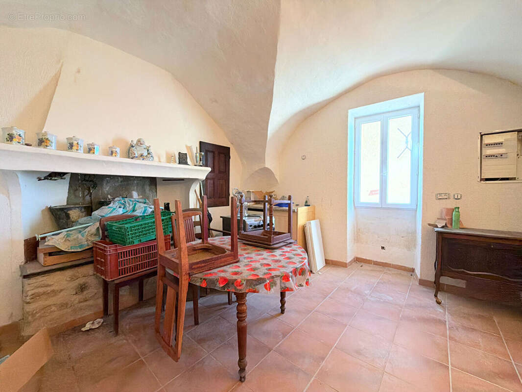 Maison 160m² à vaugines - photo 4