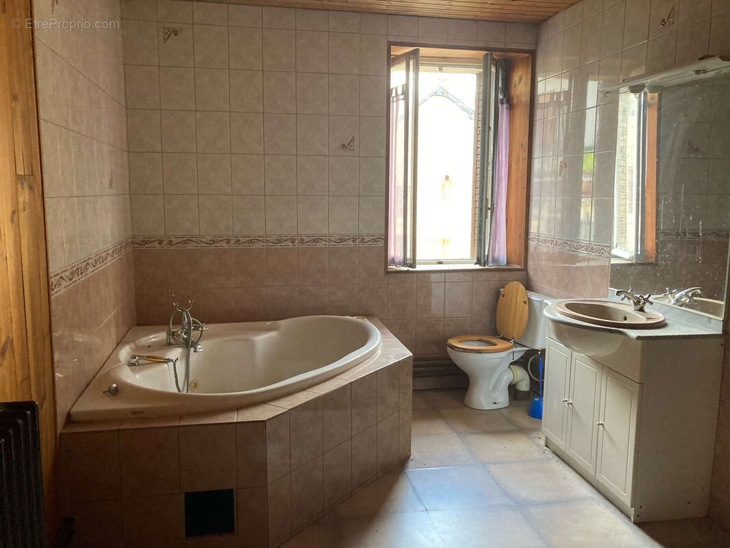 Maison à MOUX-EN-MORVAN