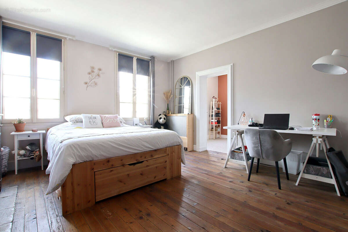 Maison de ville atypique 239 m² dans le centre de Niort - photo 14