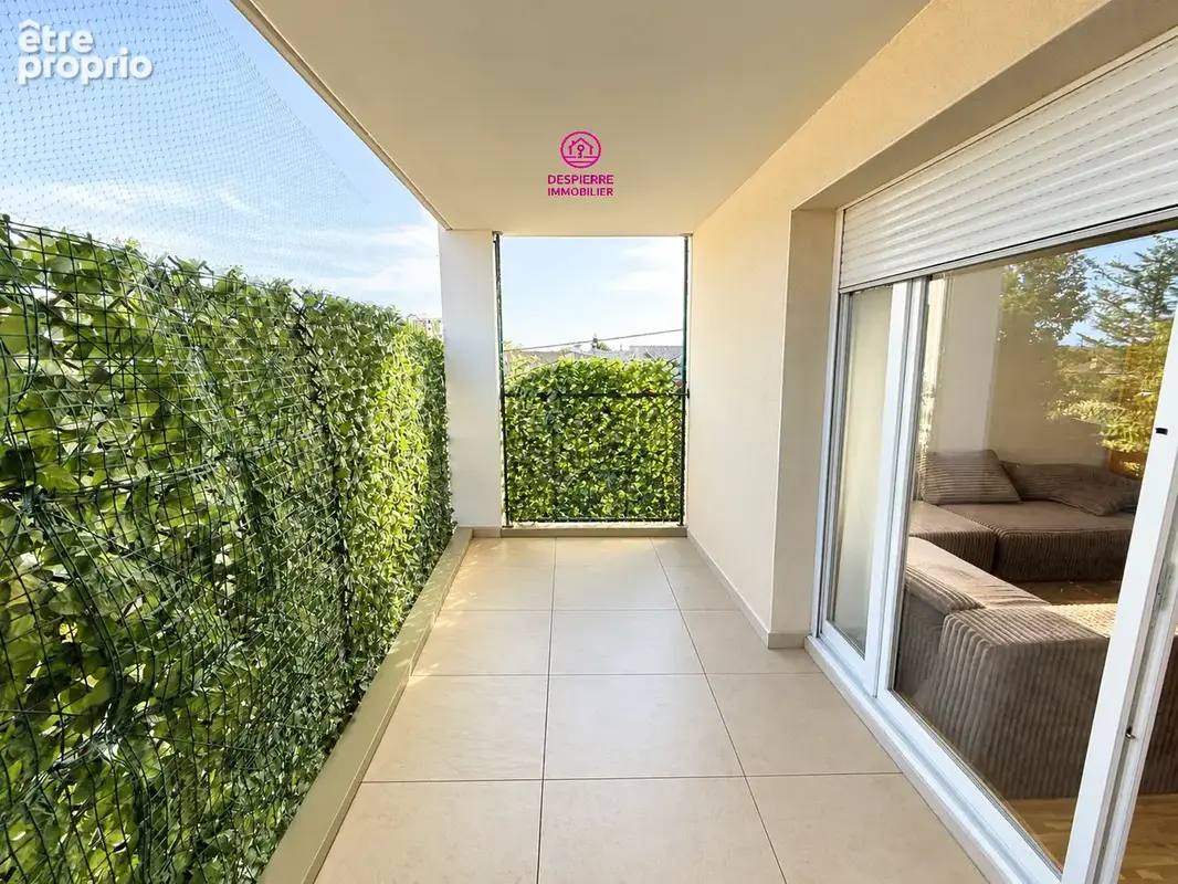 Appartement - residence recente - 3 chambres - 2 places de parking - photo 2