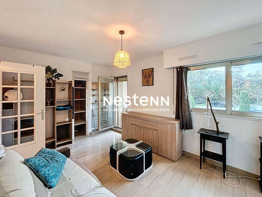 Appartement à VALLAURIS