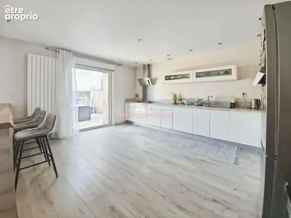 Maison 6 pièces 156 m² à vendre à La Ricamarie (42150) - photo 2