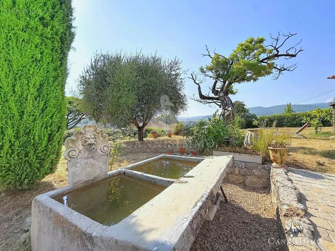 Maison de caractère de 1789 - 8pièces - vue panoramique GRASSE - photo 11