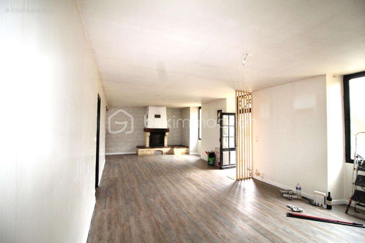 Maison à SAINTE-RADEGONDE