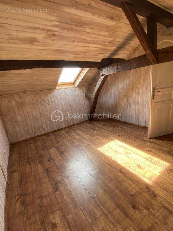 Maison à LACASSAGNE