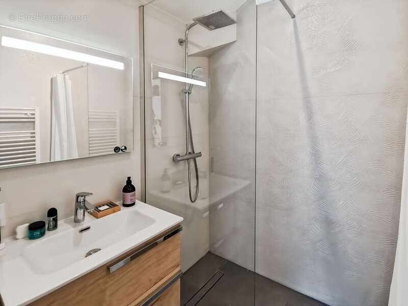 Appartement à NEUVECELLE