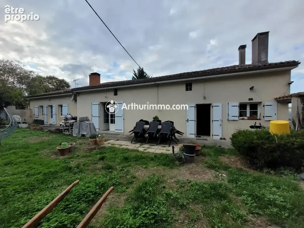 Vente Maison Saint-jean-d'angely(17400) 163 500ï¿œ - photo 1