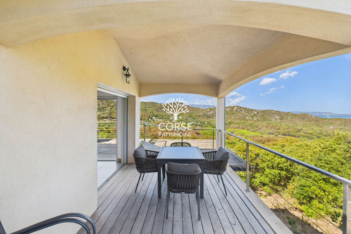 Maison à PORTO-VECCHIO