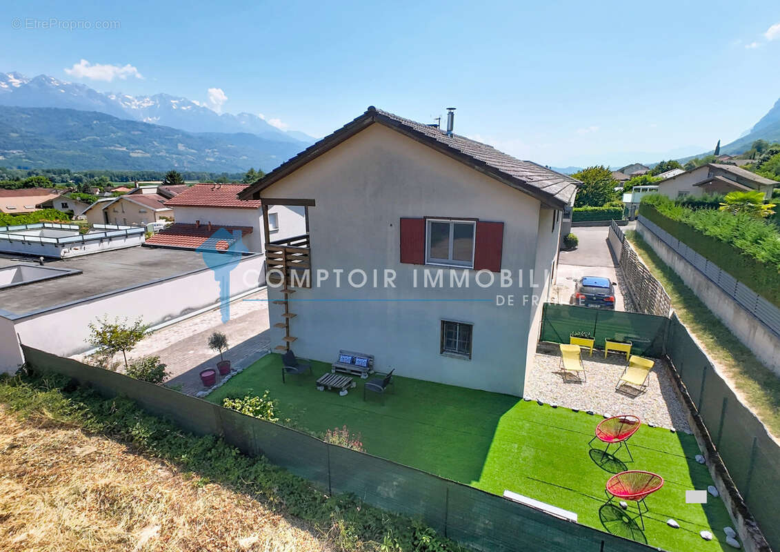 Maison à LUMBIN
