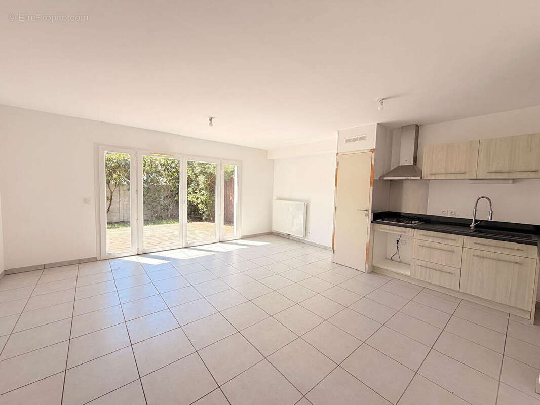 Maison T5 en duplex avec garage et jardinet à vendre à Gujan-Mestras - photo 4