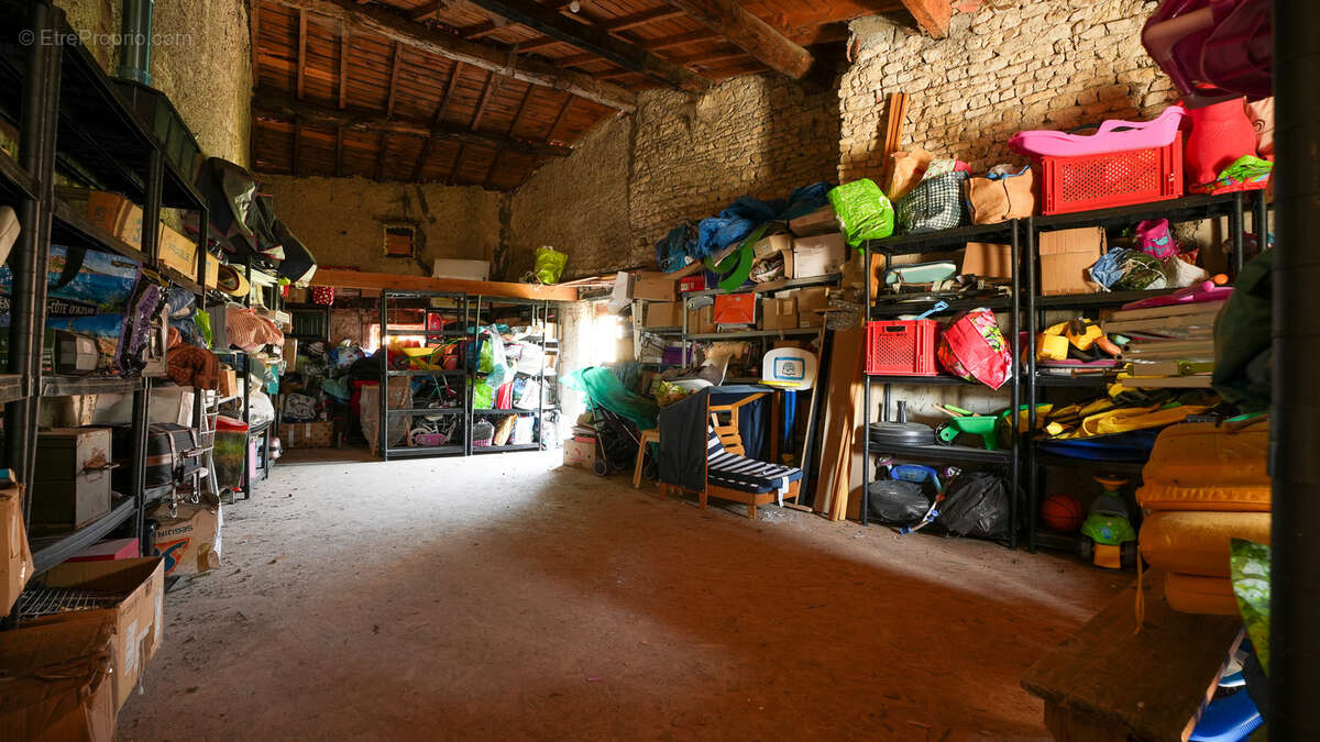 Centre bourg: ancienne ferme restaurée avec piscine - photo 29