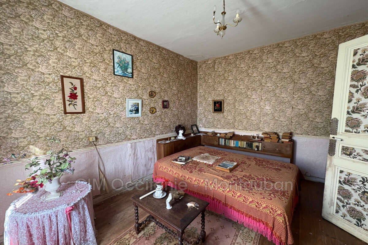 Maison à COLAYRAC-SAINT-CIRQ