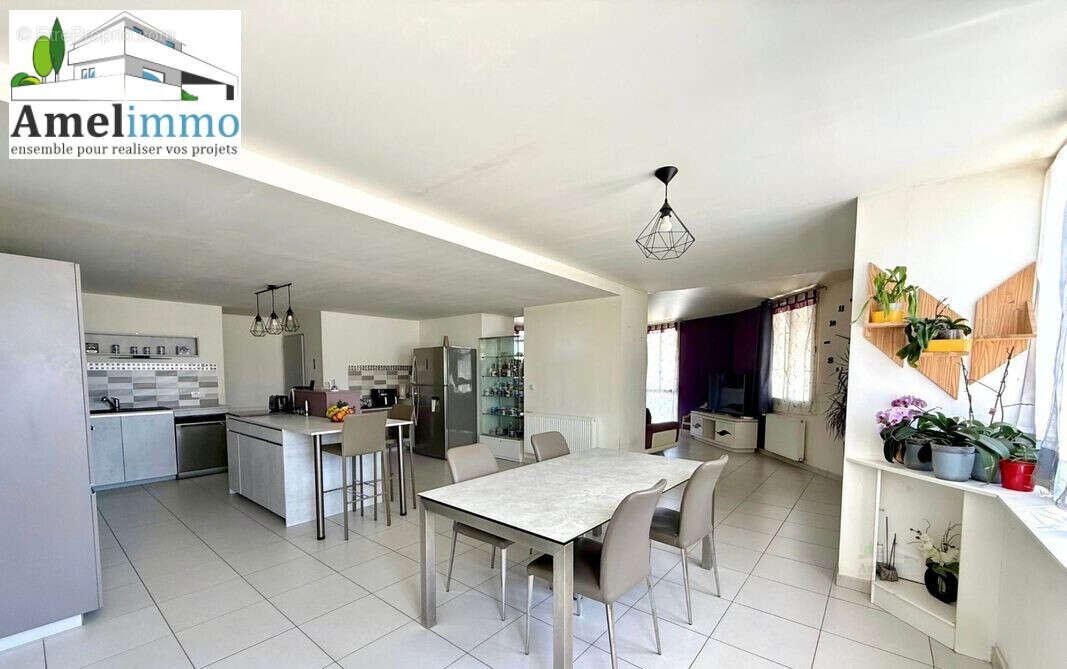 Maison 182 m² à Anneyron  - photo 5